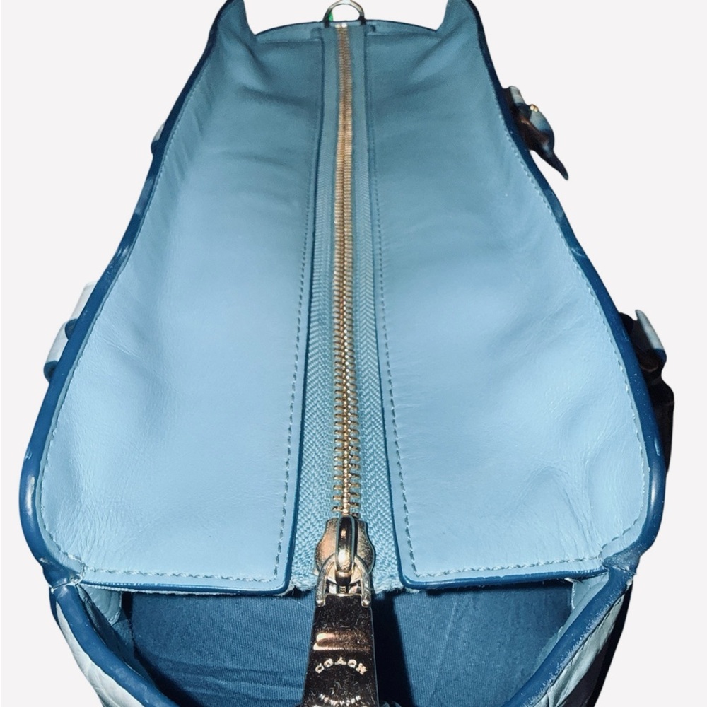 Coach Blake Croc-Embossed - Cornflower Blue w/ Purse Pillow - Picture 5 of 9